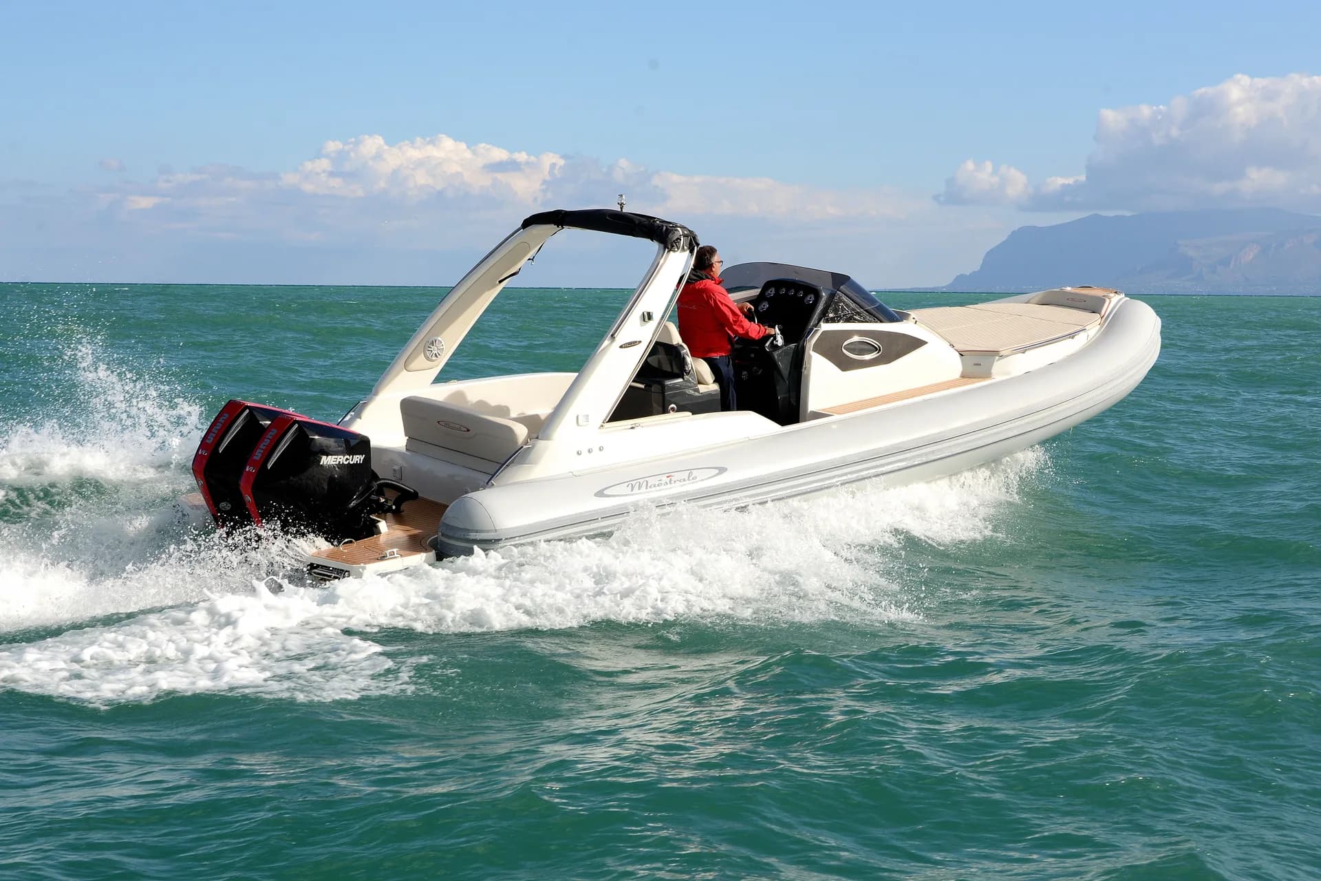 Maestrale 900 Cabin